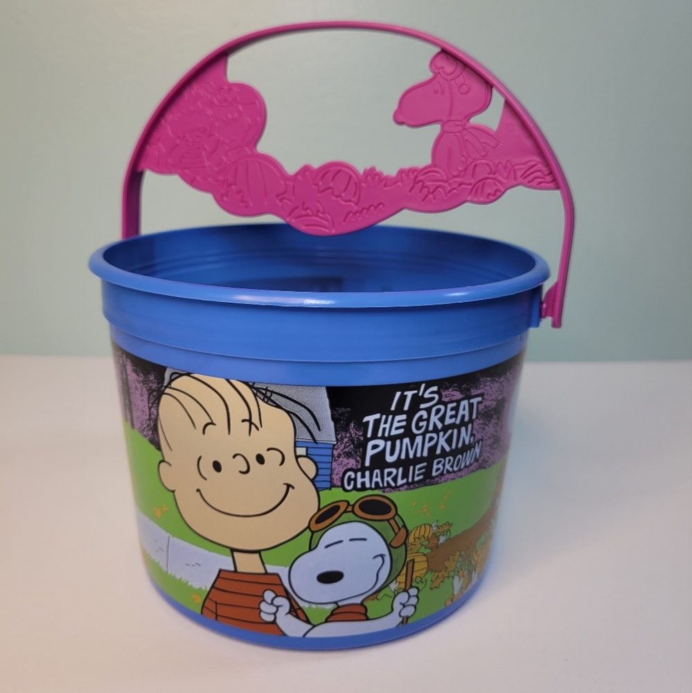 McDonald's Halloween Bucket The Great Pumpkin Charlie Brown 50 Years 2016 Blue